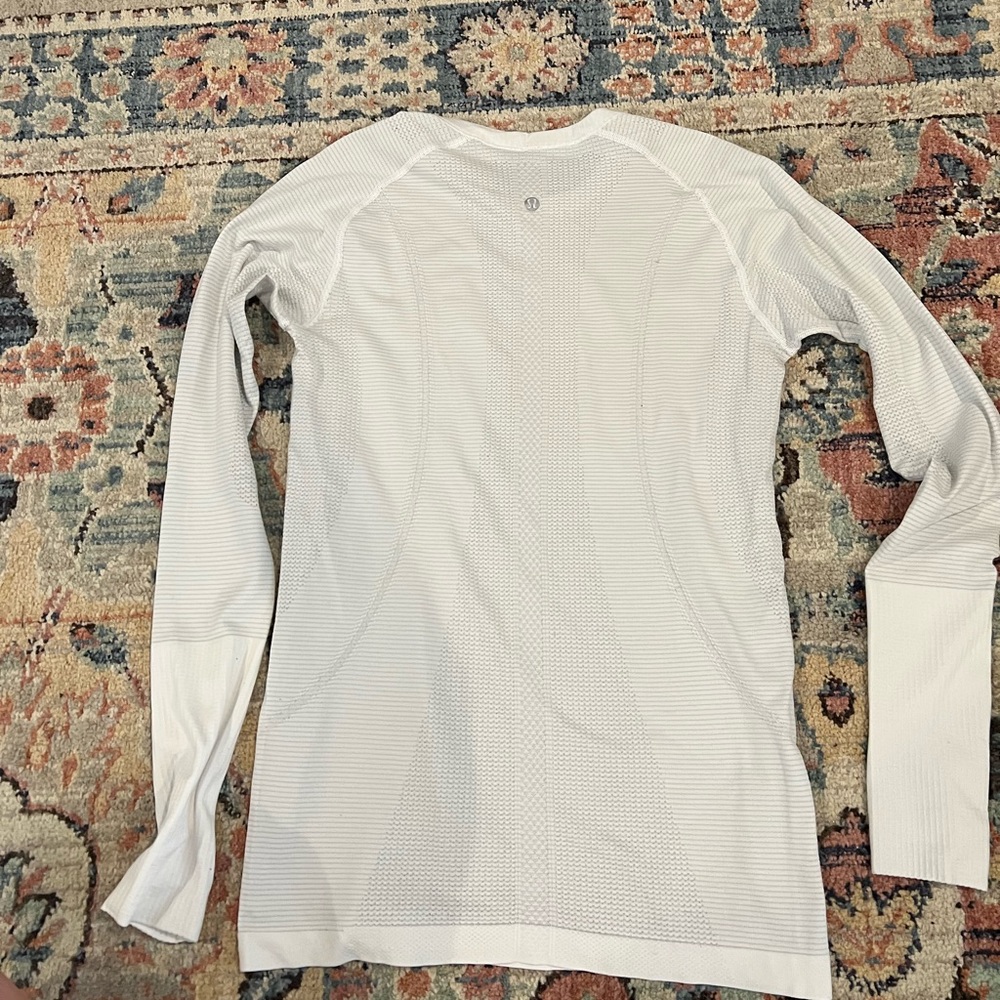 Lululemon Swiftly Tech Long Sleeve Shirt